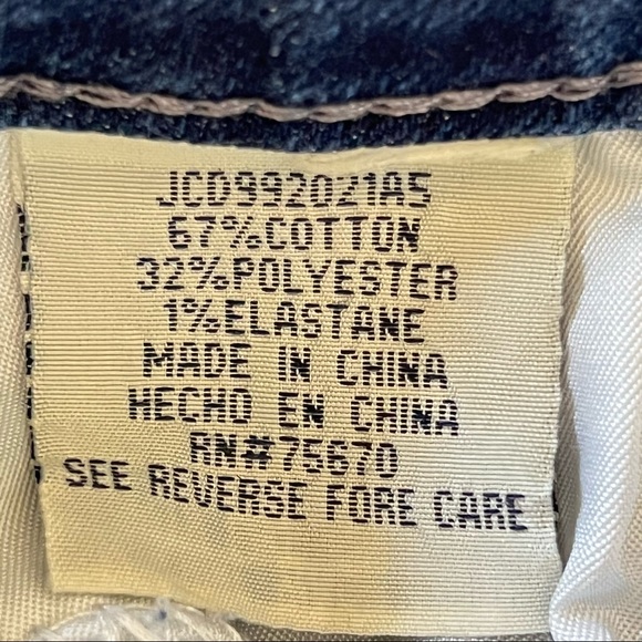 JANE Jeans Women’s Mid Rise Raw Hem Capri Length Jeans Size 10 - Picture 7 of 9